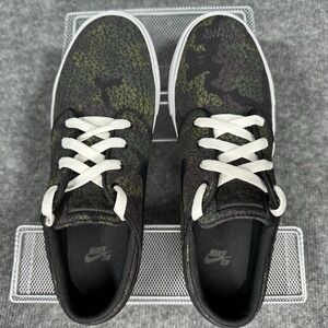 Nike SB Stefan Janoski Digi Camo Youth 7 | Women's 8.5 Skate Shoes